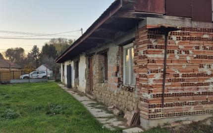 VIDIECKY dom v MÉRA– reality Maďarsko