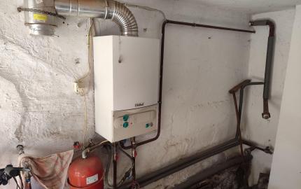 Gazdovský dom v obci Méra s ústredným kúrením