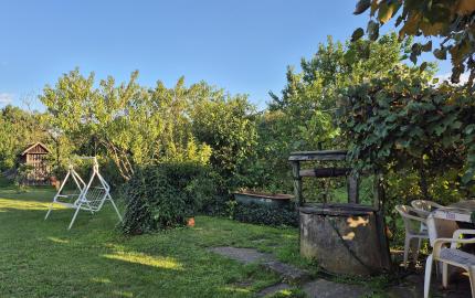 Vidiecky dom s výnimočnou záhradou v obci Méra