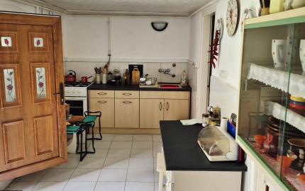 Gazdovský dom s výhľadom na hrad Füzér – 3400 m2 pozemok v objatí prírody