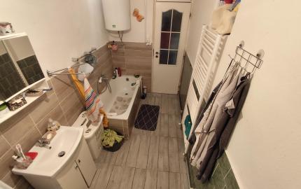 Dom v Tornyosnémeti, 2 km za hranicou