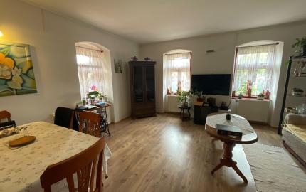 ZREKONŠTRUOVANÝ, GAZDOVSKÝ DOM S GÁNKOM v Méra, Maďarsko