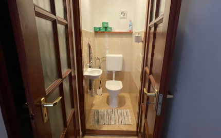 ZREKONŠTRUOVANÝ, GAZDOVSKÝ DOM S GÁNKOM v Méra, Maďarsko