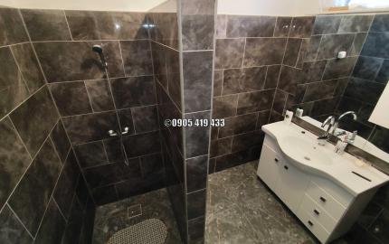 Výborný zrekonštruovaný dom s garážou v Encs