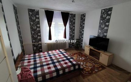 Výborný zrekonštruovaný dom s garážou v Encs