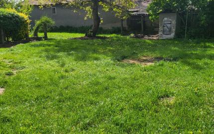 Úžasná záhrada, dobrá lokalita, menší dom v MÉRA