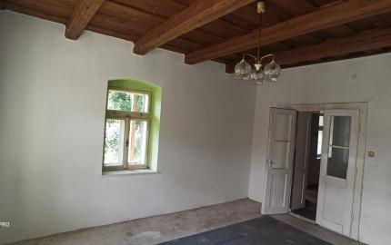 Menší domček v Tornyosnémeti, 1km za hranicou