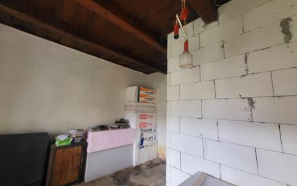 Menší domček v Tornyosnémeti, 1km za hranicou