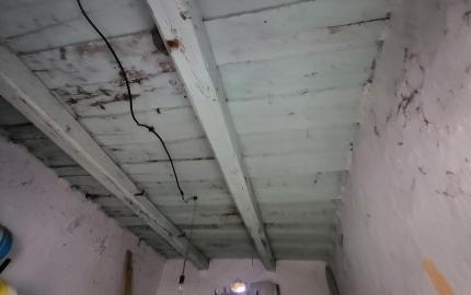 Menší domček v Tornyosnémeti, 1km za hranicou