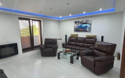 NADŠTANDARDNÝ RODINNÝ DOM PO KOMPLETNEJ REKONŠTRUKCII – GÖNC, len 30 min. od Košíc!