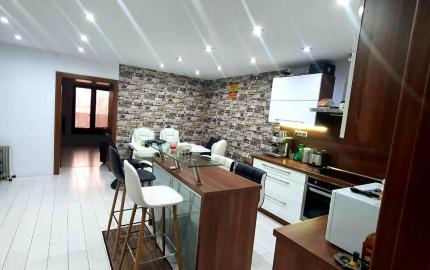 NADŠTANDARDNÝ RODINNÝ DOM PO KOMPLETNEJ REKONŠTRUKCII – GÖNC, len 30 min. od Košíc!