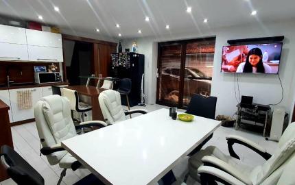 NADŠTANDARDNÝ RODINNÝ DOM PO KOMPLETNEJ REKONŠTRUKCII – GÖNC, len 30 min. od Košíc!