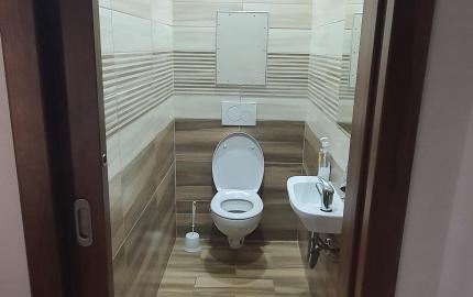 NADŠTANDARDNÝ RODINNÝ DOM PO KOMPLETNEJ REKONŠTRUKCII – GÖNC, len 30 min. od Košíc!