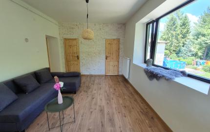 REZERVOVANÝ- EXKLUZÍVNE LEN PRE NÁROČNÝCH HOLLÓHÁZA