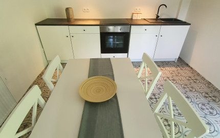 REZERVOVANÝ- EXKLUZÍVNE LEN PRE NÁROČNÝCH HOLLÓHÁZA