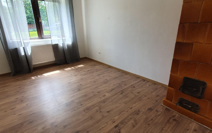 REZERVOVANÝ- EXKLUZÍVNE LEN PRE NÁROČNÝCH HOLLÓHÁZA