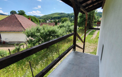 REZERVOVANÝ- EXKLUZÍVNE LEN PRE NÁROČNÝCH HOLLÓHÁZA