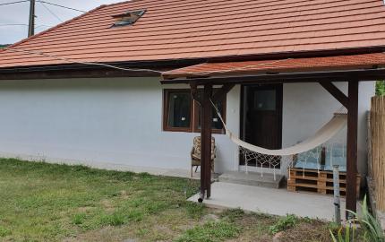 REZERVOVANÉ- ČAROVNÝ A UNIKÁTNY - NOVO ZREKONŠTRUOVANÝ DOM V HOLLÓHÁZA