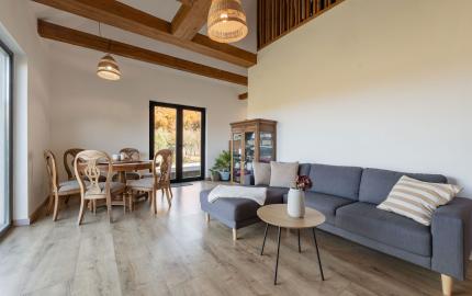 Dom pod lesom s panorámou, 2700 m2 pozemok