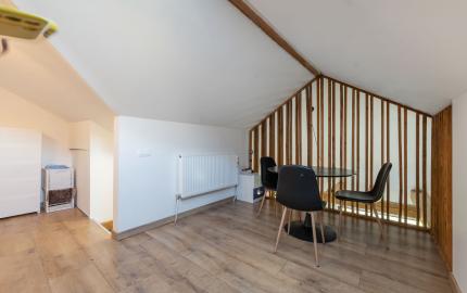 Dom pod lesom s panorámou, 2700 m2 pozemok