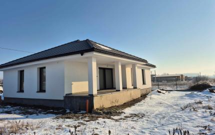 NOVOSTAVBA 4-IZBOVÉHO RD 1 km OD SR HRANICE TORNOSYOSNÉMETI (HU)