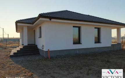 NOVOSTAVBA 4-IZBOVÉHO RD 2 km od SR HRANICE TORNYOSNÉMETI (HU)