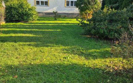 RD v Méra, na peknom pozemku s potenciálom