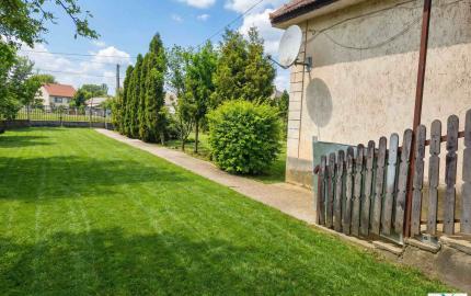 RD v Méra, na peknom pozemku s potenciálom