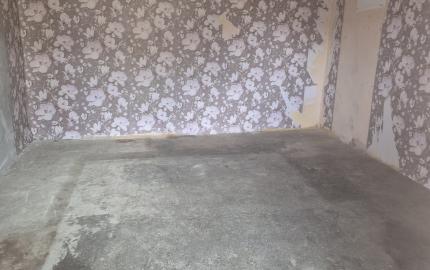 MALÝ KAMENNÝ DOM V HERNÁDCÉCE, MAĎARSKO – VEĽKÝ ROVNÝ POZEMOK 1 454 m²