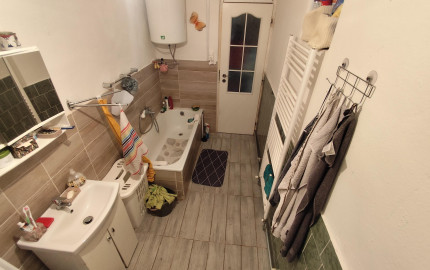 Dom v Tornyosnémeti, 2 km za hranicou