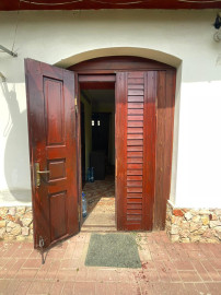 ZREKONŠTRUOVANÝ, GAZDOVSKÝ DOM S GÁNKOM v Méra, Maďarsko