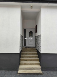 Výborný zrekonštruovaný dom s garážou v Encs