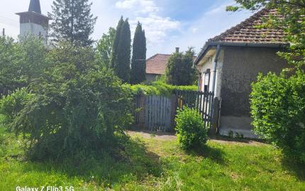 Úžasná záhrada, dobrá lokalita, menší dom v MÉRA