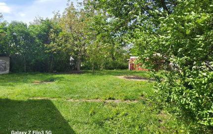 Úžasná záhrada, dobrá lokalita, menší dom v MÉRA