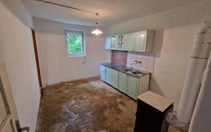 Úžasná záhrada, dobrá lokalita, menší dom v MÉRA