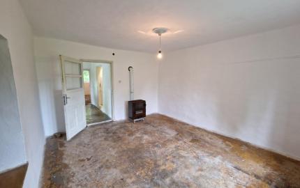 Úžasná záhrada, dobrá lokalita, menší dom v MÉRA