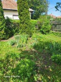 Úžasná záhrada, dobrá lokalita, menší dom v MÉRA