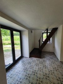 REZERVOVANÝ- EXKLUZÍVNE LEN PRE NÁROČNÝCH HOLLÓHÁZA