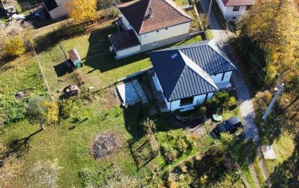 Dom pod lesom s panorámou, 2700 m2 pozemok