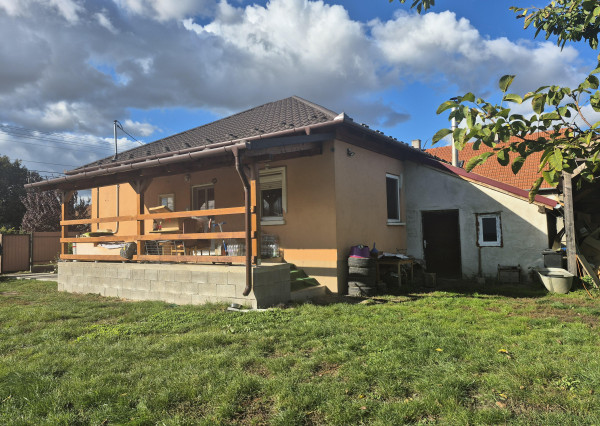 RD s veľkým potenciálom a ideálnym pozemkom v Méra