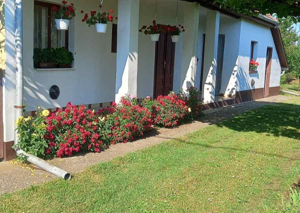 Vidiecky dom s výnimočnou záhradou v obci Méra