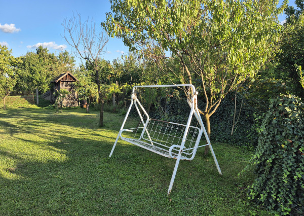 Vidiecky dom s výnimočnou záhradou v obci Méra