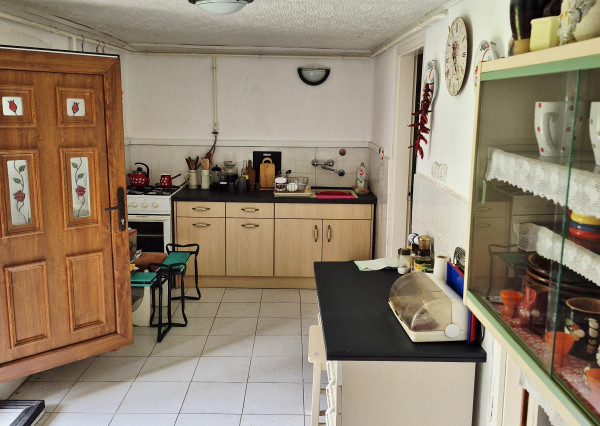 Gazdovský dom s výhľadom na hrad Füzér – 3400 m2 pozemok v objatí prírody