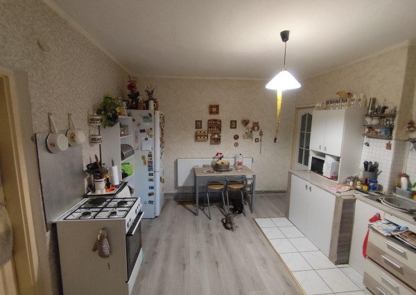 Dom v Tornyosnémeti, 2 km za hranicou