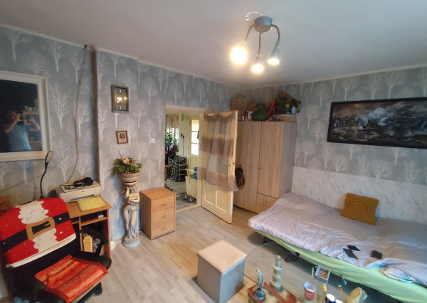 Dom v Tornyosnémeti, 2 km za hranicou