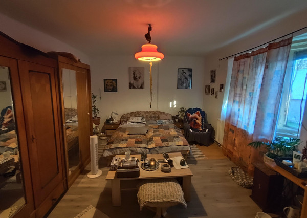 Dom v Tornyosnémeti, 2 km za hranicou