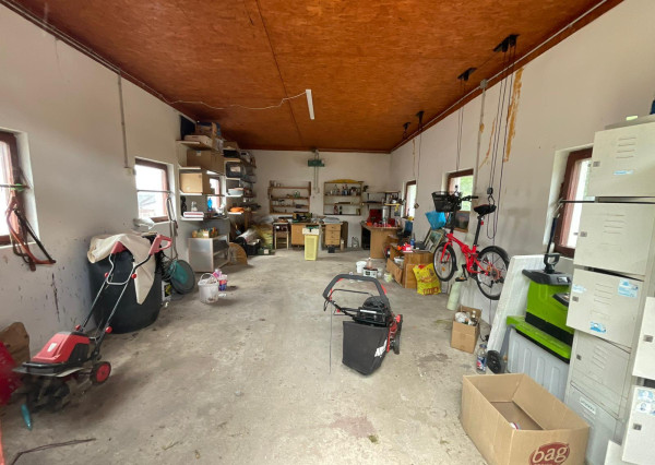 ZREKONŠTRUOVANÝ, GAZDOVSKÝ DOM S GÁNKOM v Méra, Maďarsko