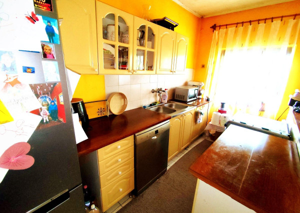 REZERVOVANÝ - Priestranný dom v obľúbenej Hidasnémeti, 3km od hranice