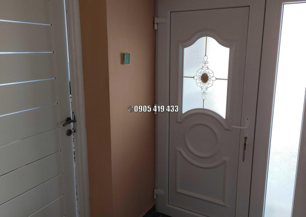 Výborný zrekonštruovaný dom s garážou v Encs