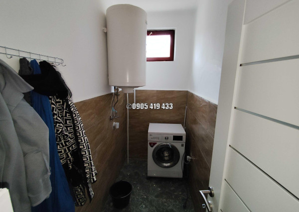 Výborný zrekonštruovaný dom s garážou v Encs